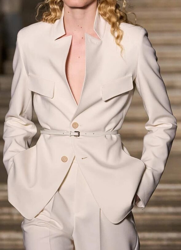 Max Mara Resort 2026: «Venere Vesuviana» — новая глава в истории бренда